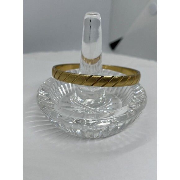 Vintage Monet Signed Textured Gold Tone Etched Bangle Bracelet - Picture 5 of 6